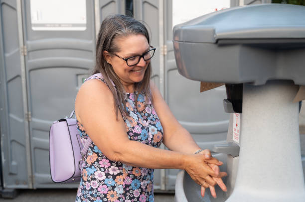 Best Portable sink rental  in Howard, WI